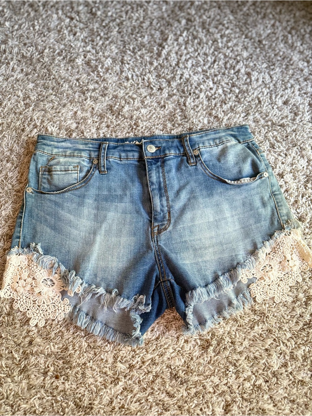 Wish Denim High Rise jeans, with white
Crochet Lace Distressed Shorts
Size 13